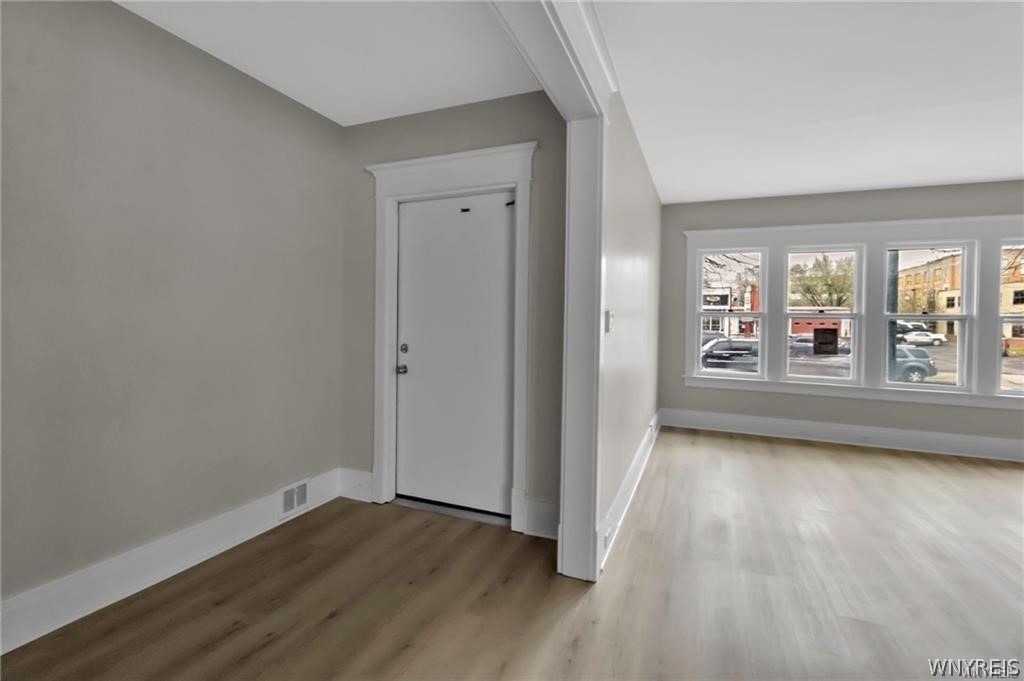 2514 Delaware Avenue - Photo 15