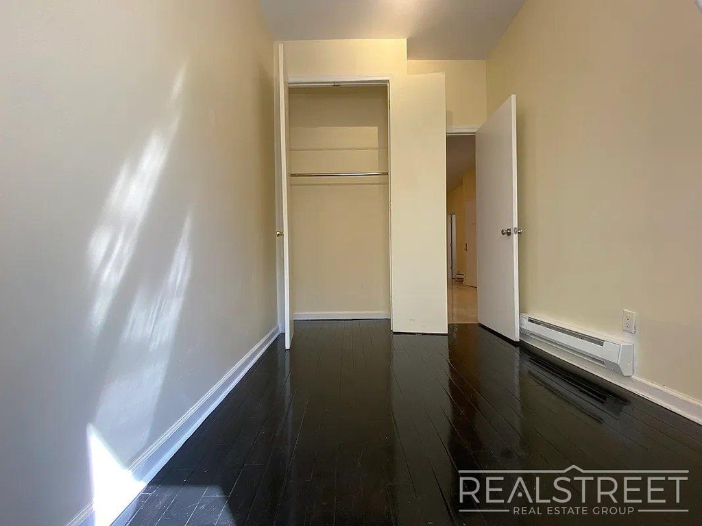 237 Kingston Avenue - Photo 3