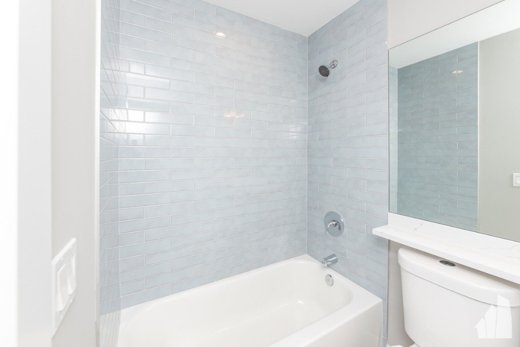 3933 N Janssen - Photo 7