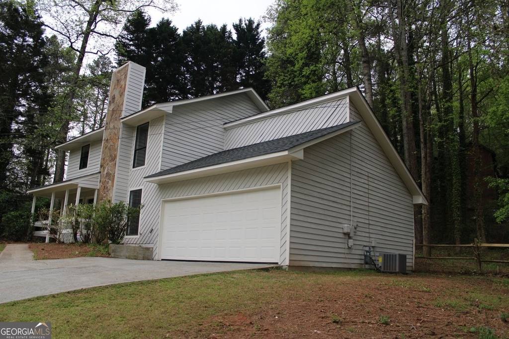 1386 Williamsburg Lane - Photo 1