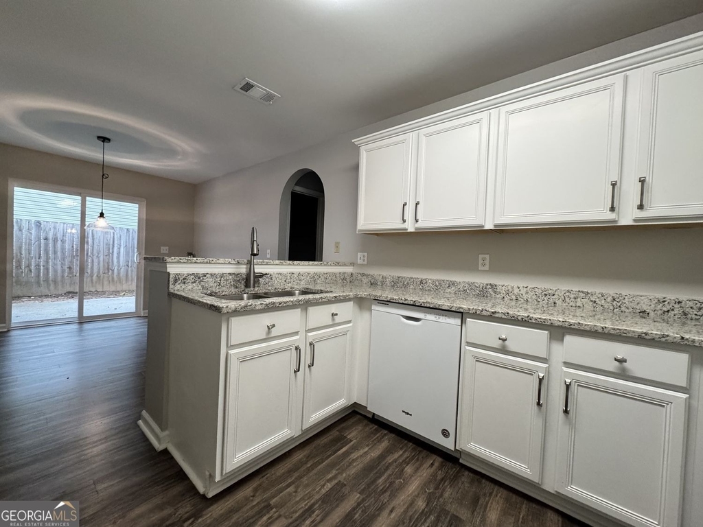 204 Park Place - Photo 7