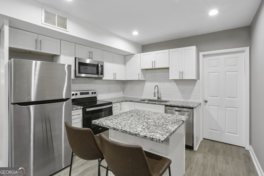 2893 White Oak Drive - Photo 2