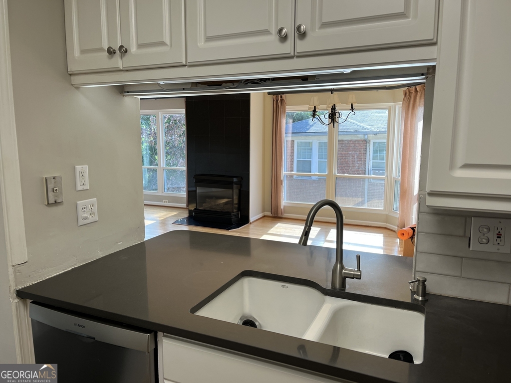 209 14th Street Ne - Photo 18