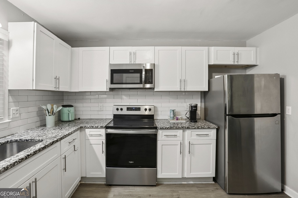 2889 White Oak Drive - Photo 11