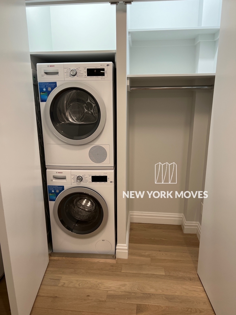 West 48th Street - Photo 15