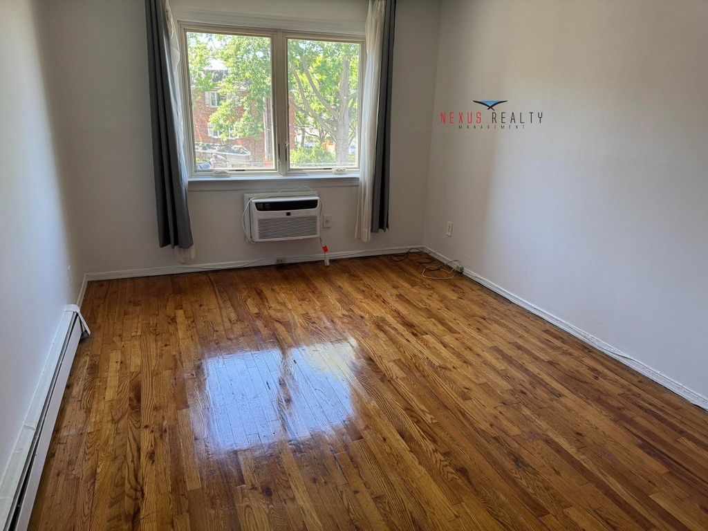 25-12 Parsons Boulevard - Photo 5