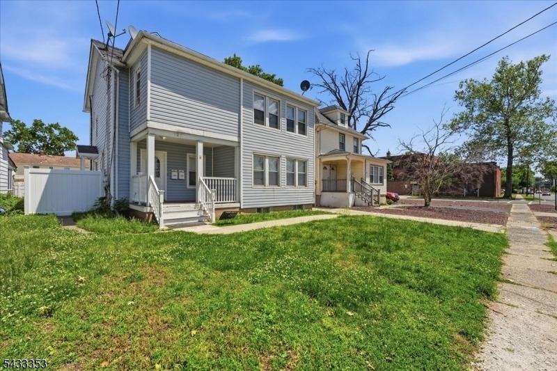 122 South Lincoln Ave - Photo 1