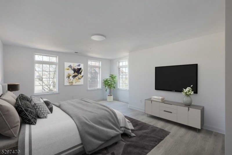 500 Central Avenue, Unit 301 - Photo 3