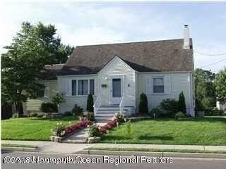 6 Clarence Avenue - Photo 0