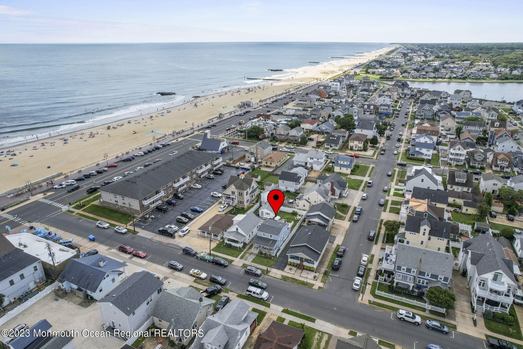 107 17th Avenue - Photo 1