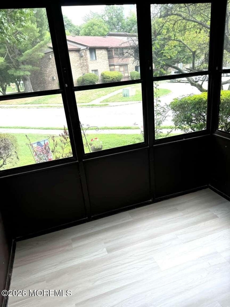 175 Amberly Drive - Photo 15