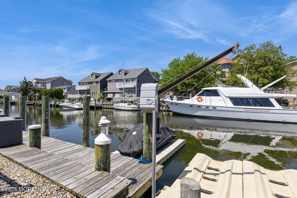 22 Longpoint Drive - Photo 34