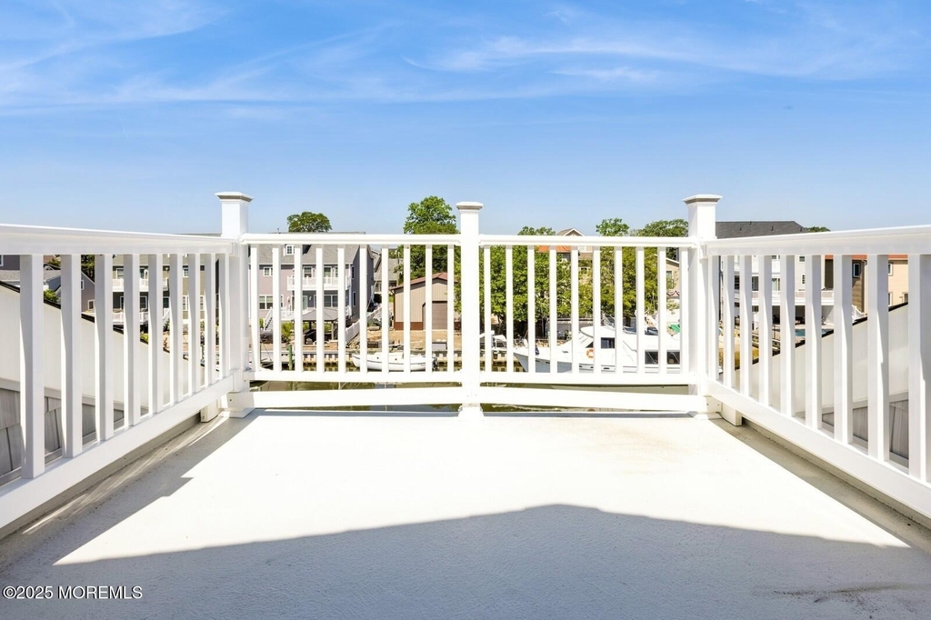 22 Longpoint Drive - Photo 28