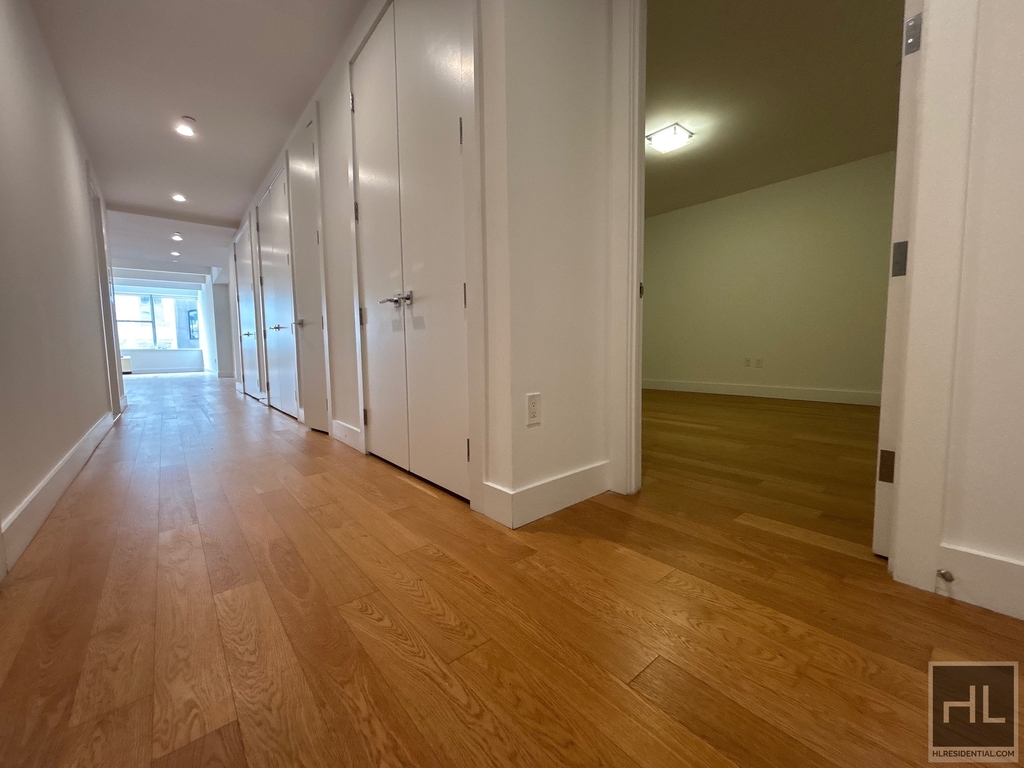 Murray Street - Photo 1