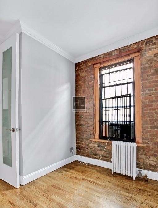 East 13th Street - Photo 16