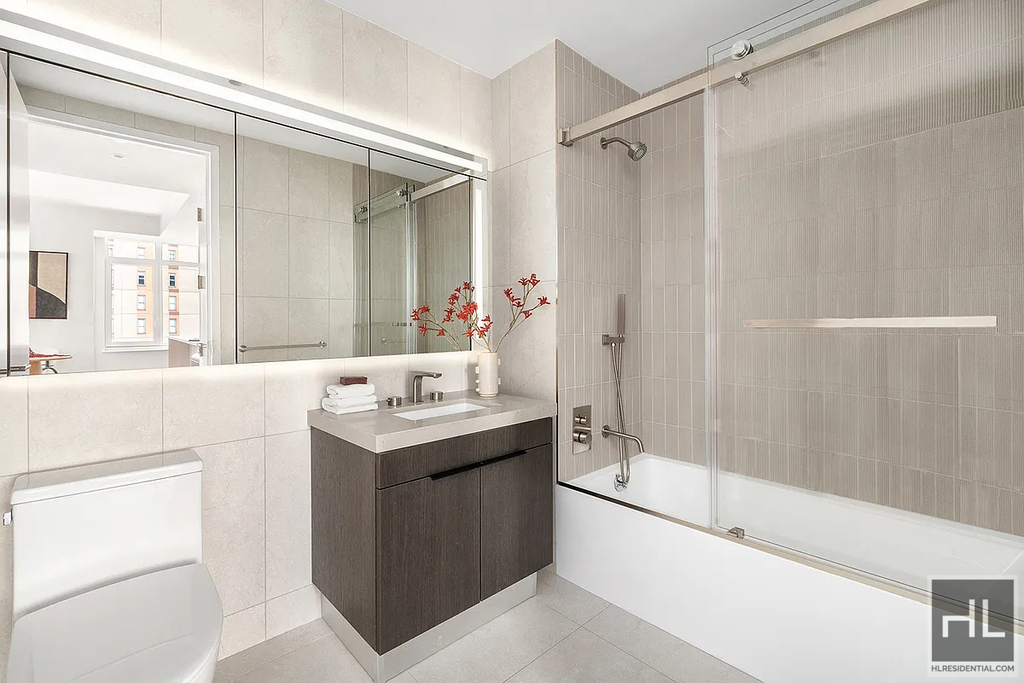 East 36th Street - Photo 1