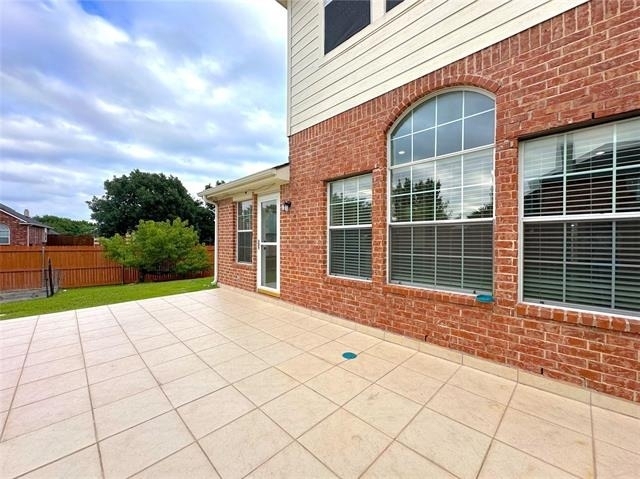 1579 Poets Way - Photo 31