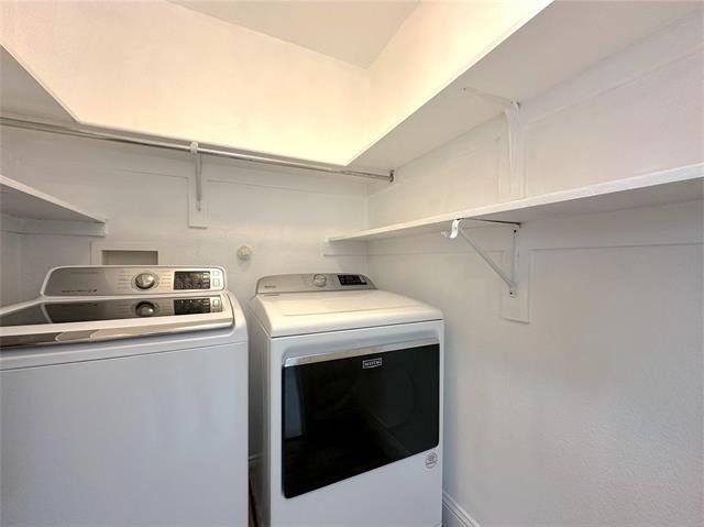 1579 Poets Way - Photo 15