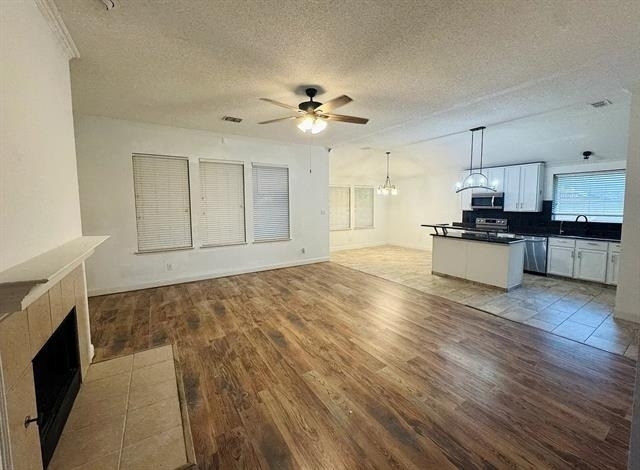 105 Fieldwood Court - Photo 2