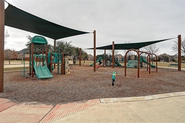 2440 Deerwood Drive - Photo 32