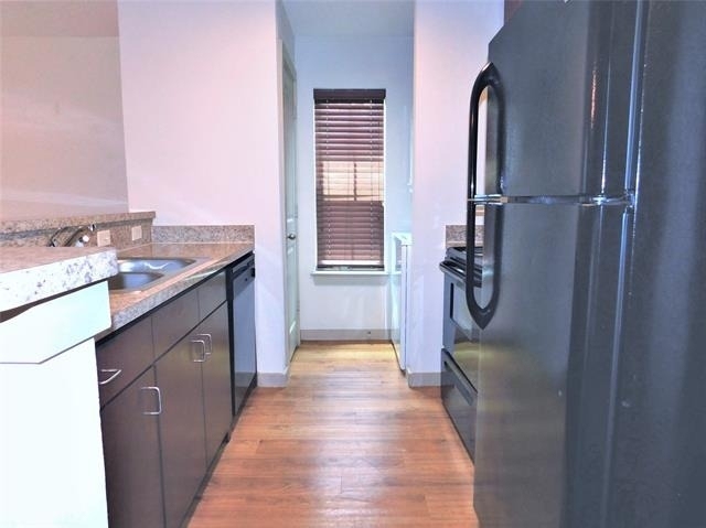 1512 N Elm Street - Photo 9