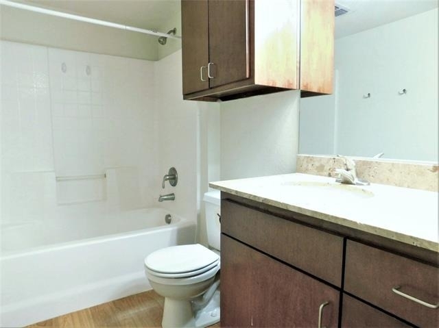 1512 N Elm Street - Photo 11