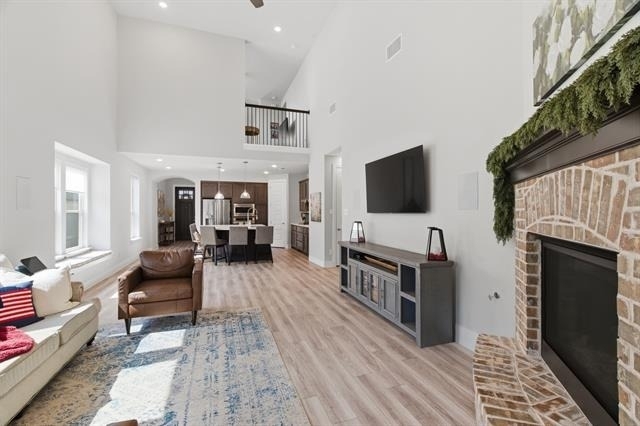 2225 Elm Place - Photo 5