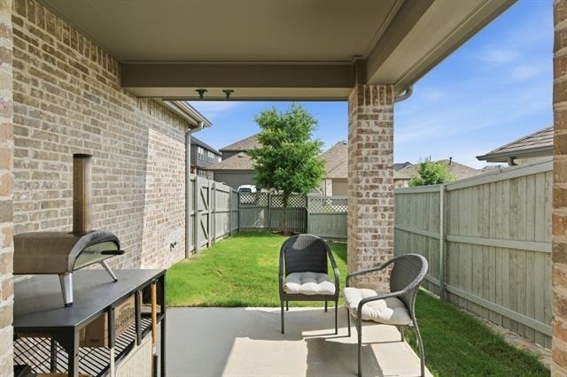 2225 Elm Place - Photo 21