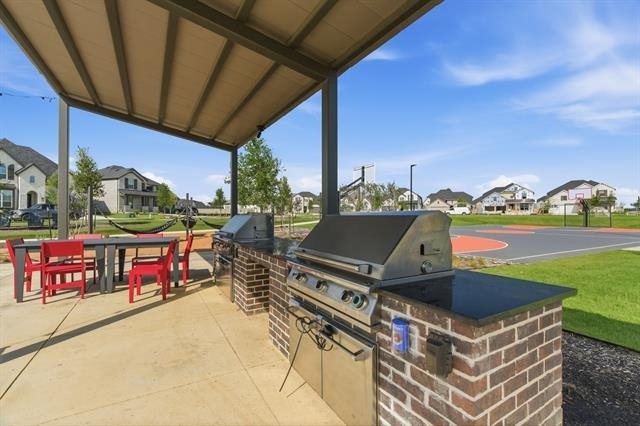 2225 Elm Place - Photo 32