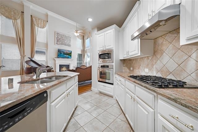 8316 Lindsay Gardens - Photo 10