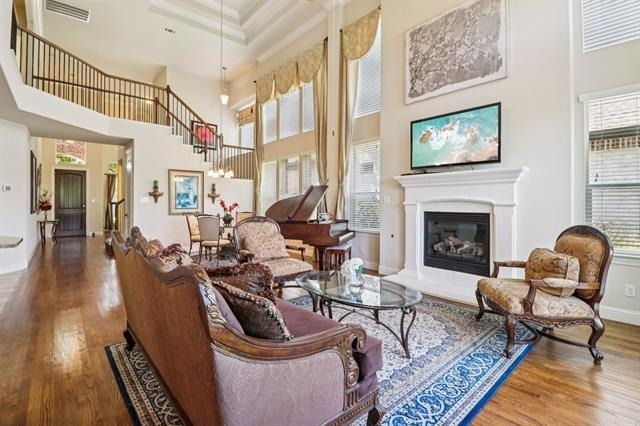 8316 Lindsay Gardens - Photo 2