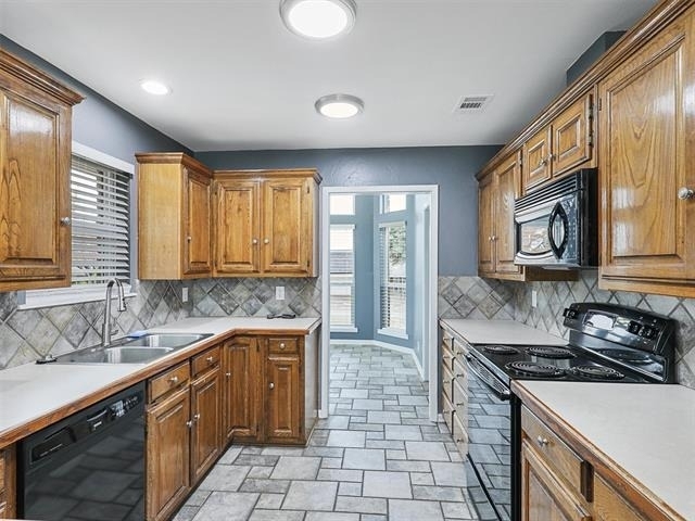 508 Castlegate Street - Photo 5