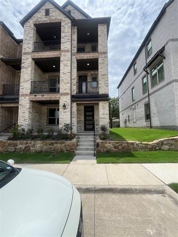 8119 Challenger Lane - Photo 0