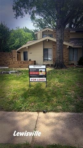557 Hunters Glen Street - Photo 0