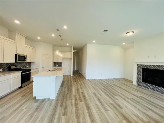 1836 Lockhart Drive - Photo 2