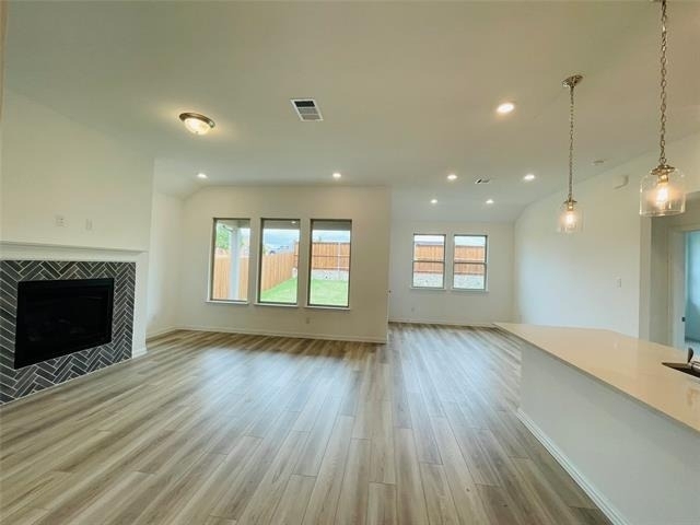 1836 Lockhart Drive - Photo 3