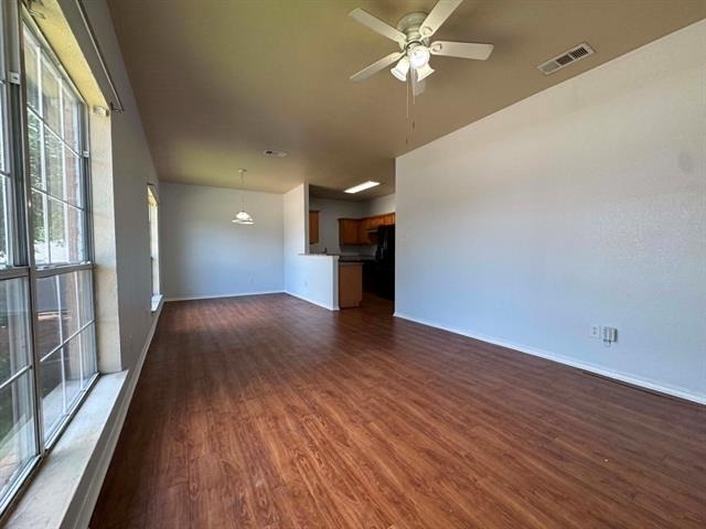 813 Betty Court - Photo 2