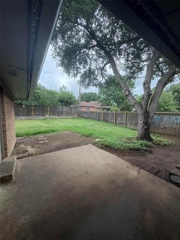 411 Bond Street - Photo 15