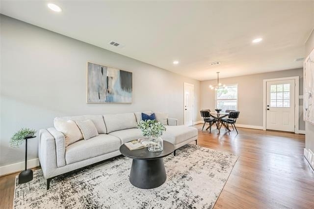 2729 Lockhart Avenue - Photo 5
