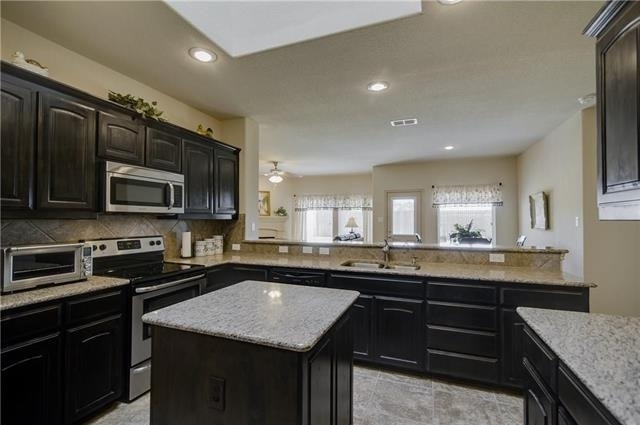 3329 Tamarack Lane - Photo 3