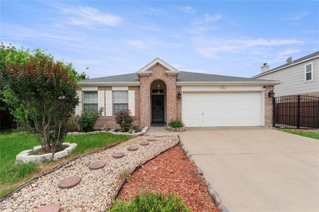 206 Shady Brook Drive - Photo 1