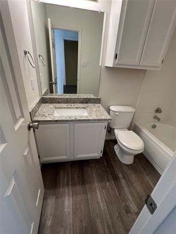 1621 Collin Drive - Photo 10
