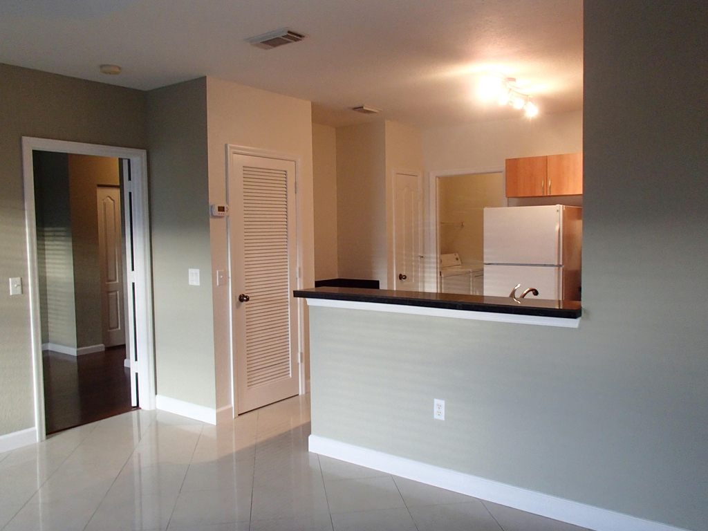 1101 Belmont Place - Photo 3