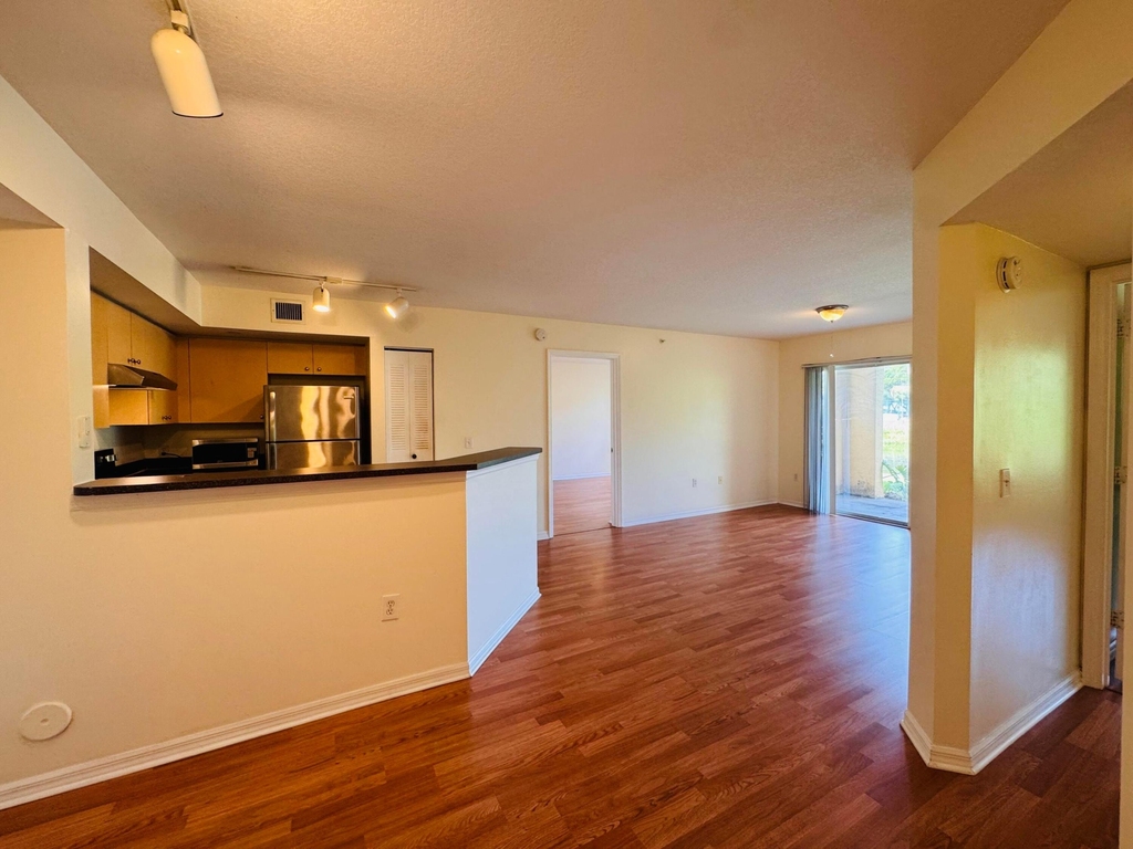 4171 San Marino Boulevard - Photo 3