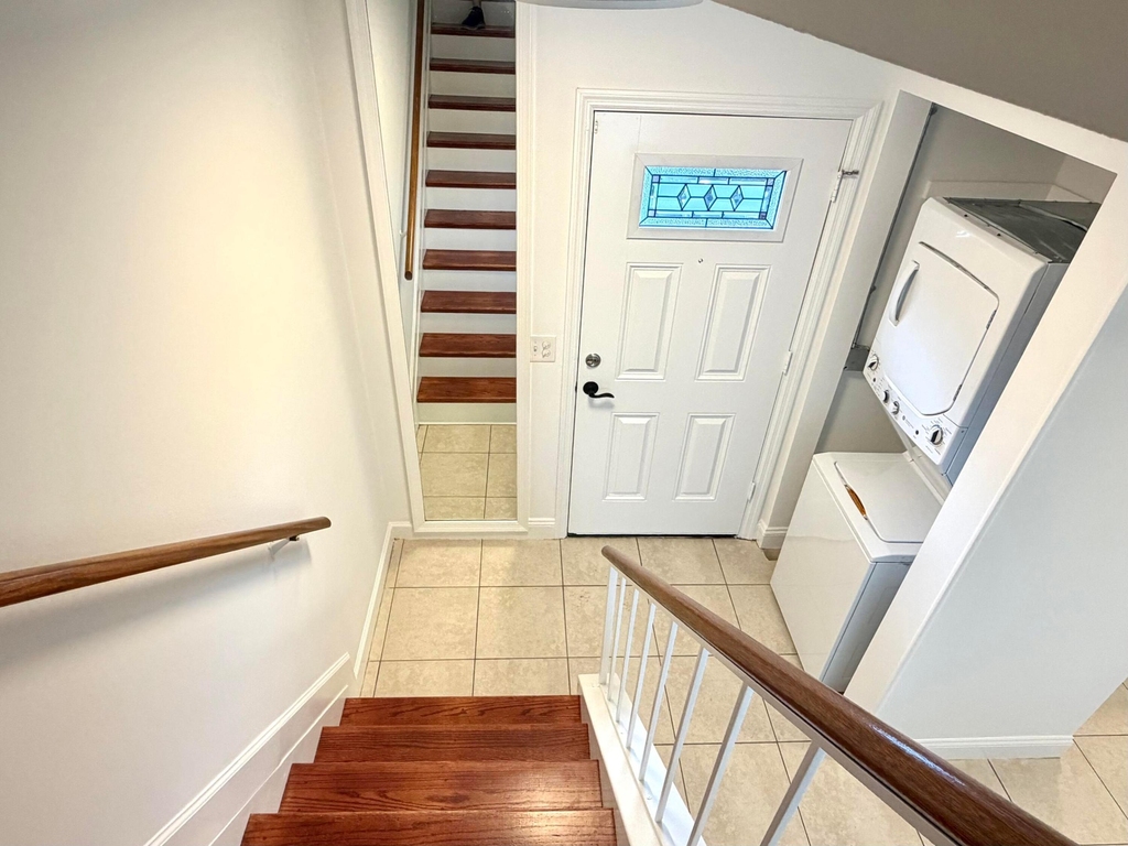 413 N Cypress Drive - Photo 10