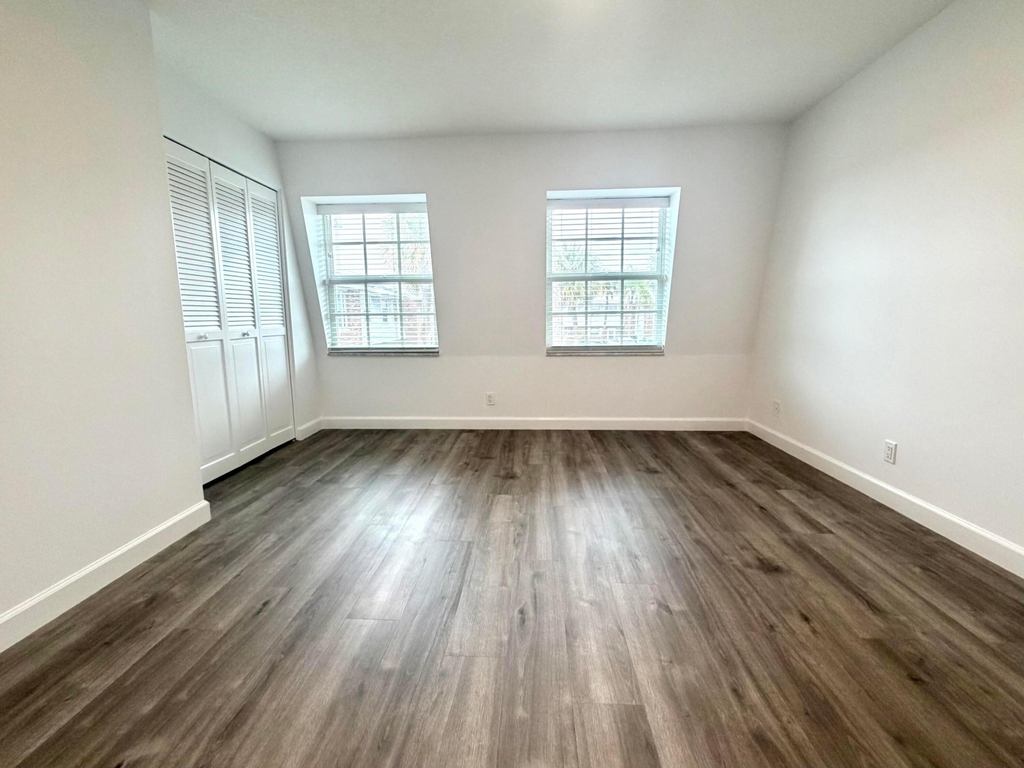 413 N Cypress Drive - Photo 15