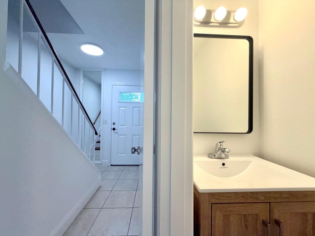 413 N Cypress Drive - Photo 8
