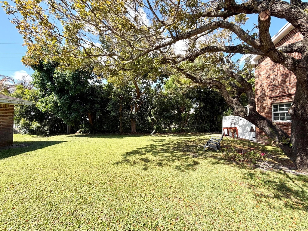 413 N Cypress Drive - Photo 27