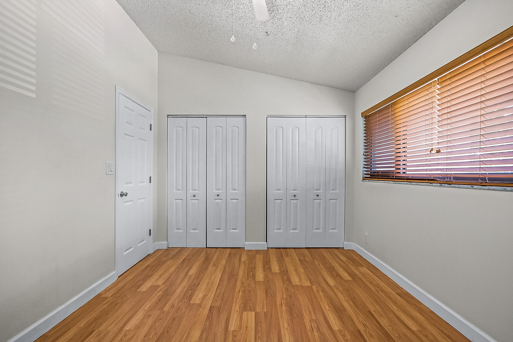 2700 S Oakland Forest Drive - Photo 32