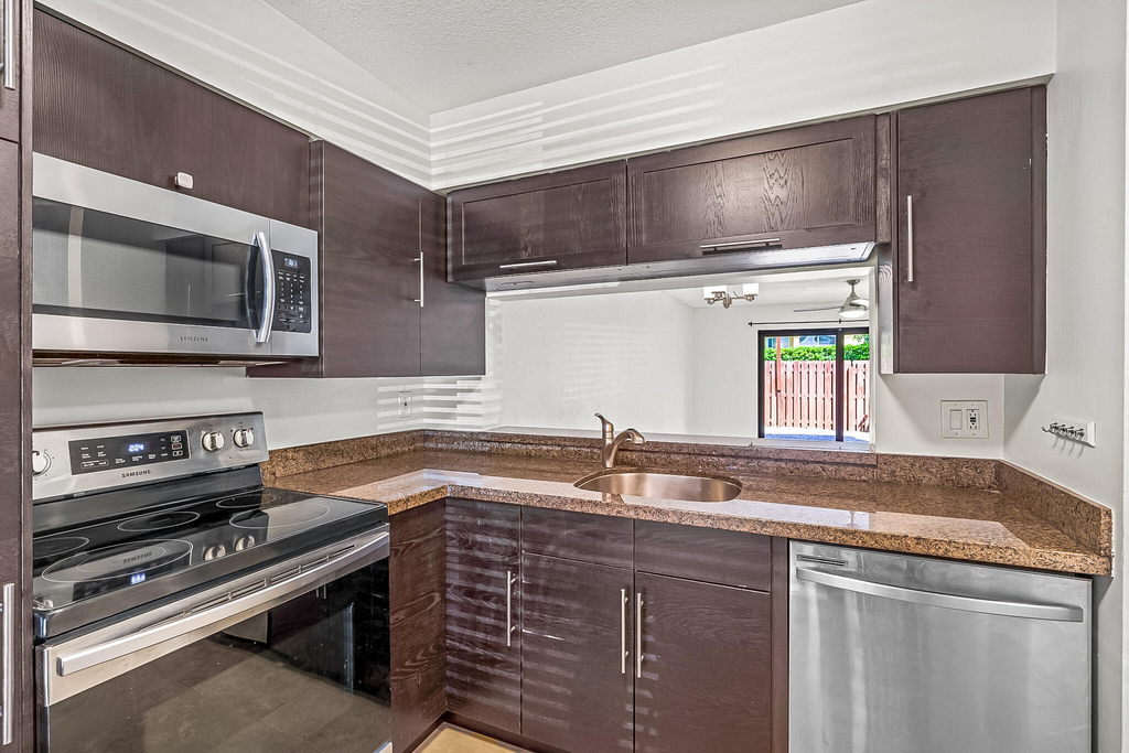 2700 S Oakland Forest Drive - Photo 9